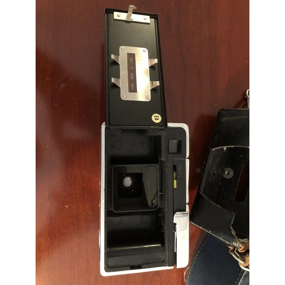Vintage Argus 260 Automatic Film‎ Camera with Leather protective cover
